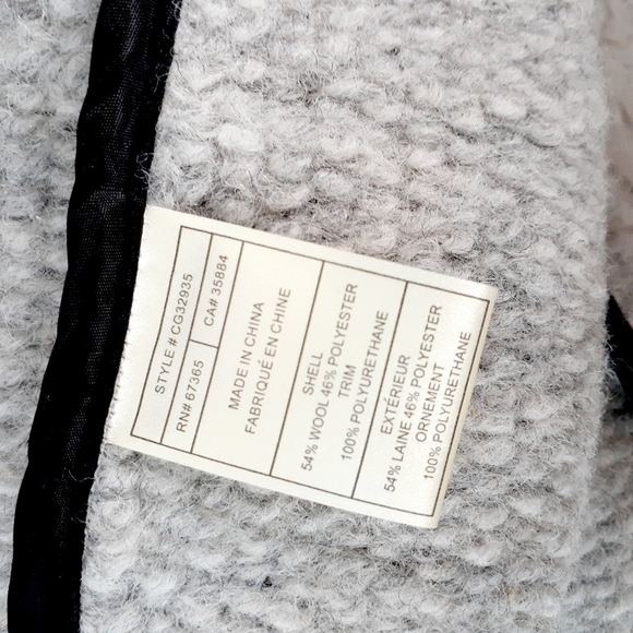 Cupcakes and Cashmere Sidney Draped Jacket - Picture 9 of 10